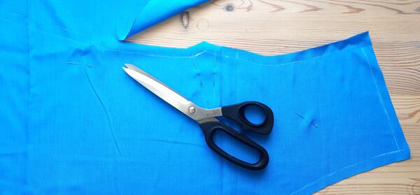 Cut along the seam allowance line shift dress pattern, diy shift dress, how to make a shift dress